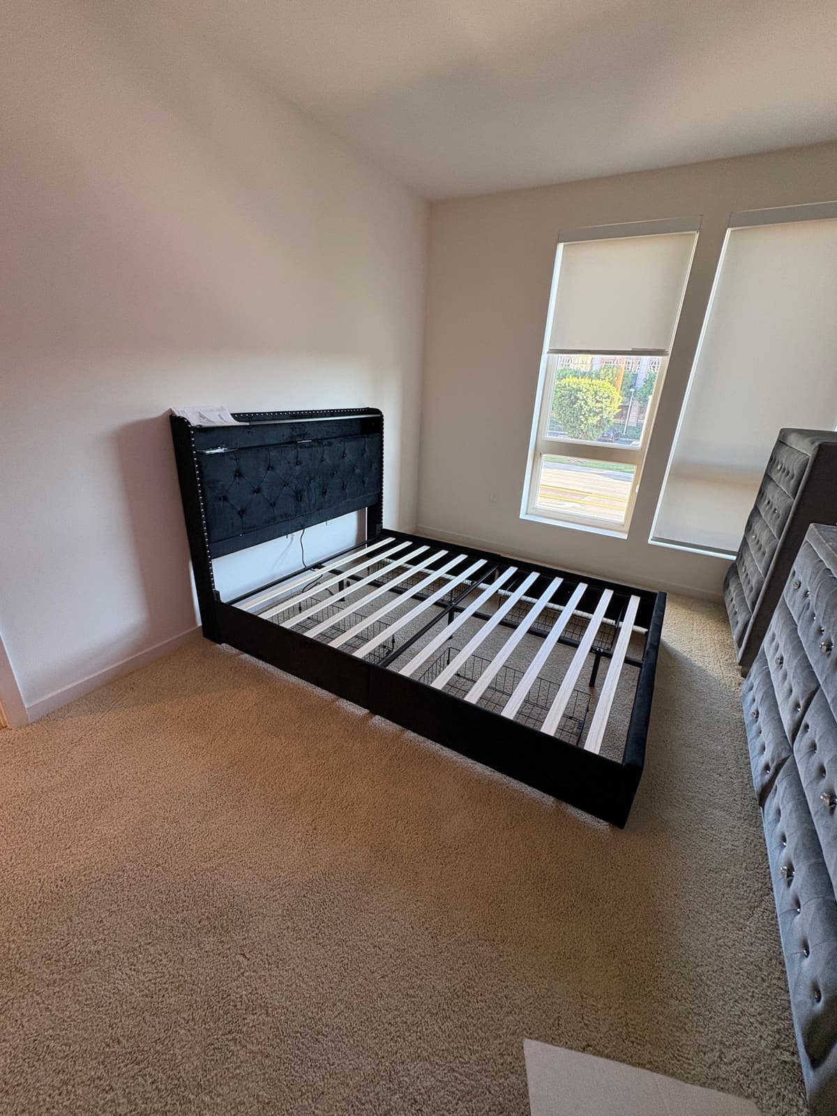 Larmace A412/B412 Queen/King Bed Frame Assembly